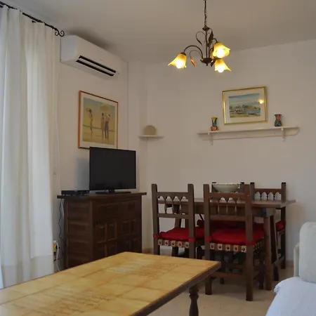 Apartamento Piramides Keops アパート カレタ・デ・ベレス